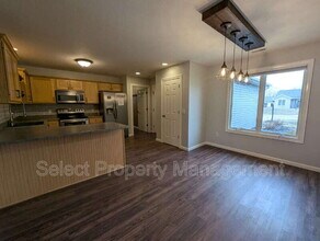 14933 Towne Gardens Dr in Huntertown, IN - Building Photo - Building Photo