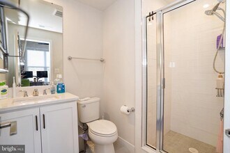 14301 Beckett Glen Cir in Chantilly, VA - Building Photo - Building Photo