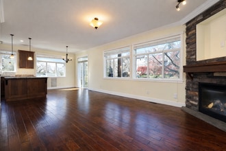 34130 Old Yale Rd in Abbotsford, BC - Building Photo - Building Photo