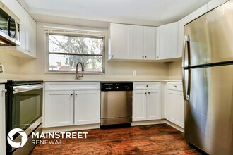 4929 Amherst Ct in New Port Richey, FL - Foto de edificio - Building Photo