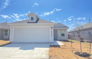 10538 Varmus Dr in Converse, TX - Building Photo