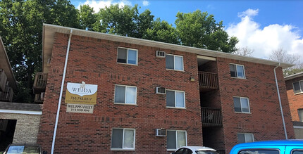 271 River Road by Weida Apartments in West Lafayette, IN - Foto de edificio - Building Photo