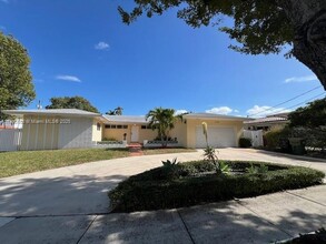 13245 Coronado Dr in North Miami, FL - Building Photo - Building Photo