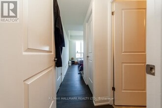 3665 Kingston Rd in Toronto, ON - Building Photo - Building Photo