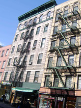 323-325 Bleecker St in New York, NY - Building Photo - Building Photo