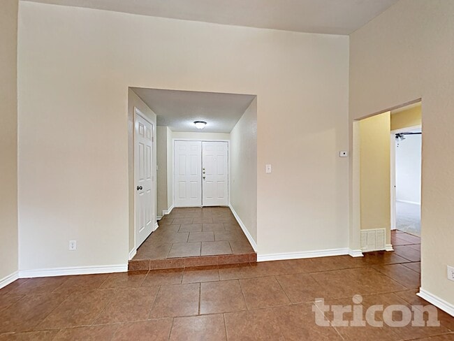 6515 Ridge Cir Dr in San Antonio, TX - Building Photo - Building Photo