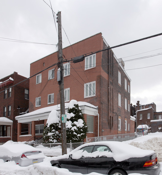 260 Oakland Ave in Pittsburgh, PA - Building Photo - Building Photo