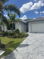 12292 SW Compass Pt Dr in Port St. Lucie, FL - Building Photo
