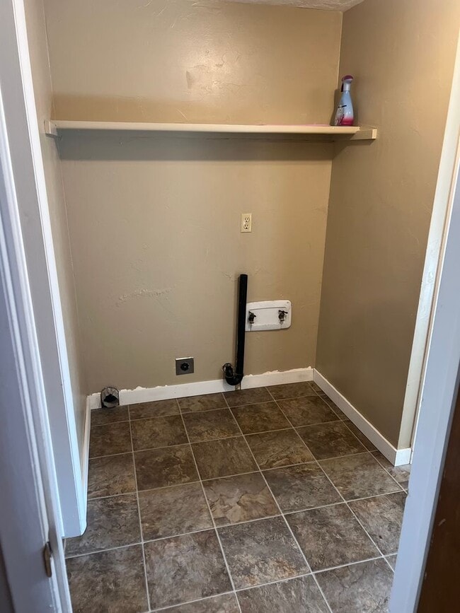 390 Tall Ave in Rigby, ID - Building Photo - Building Photo