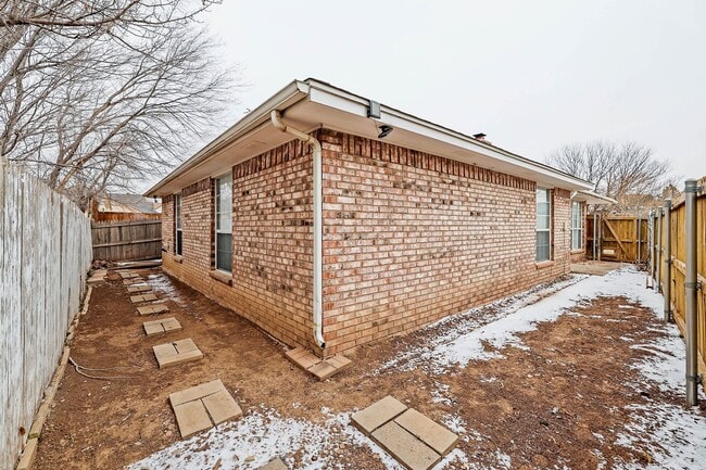 5706 Laguna Dr in Amarillo, TX - Building Photo - Building Photo