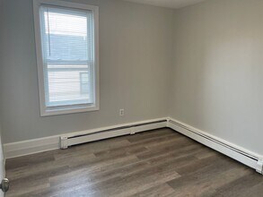 81-104 Hope St in Woonsocket, RI - Building Photo - Building Photo
