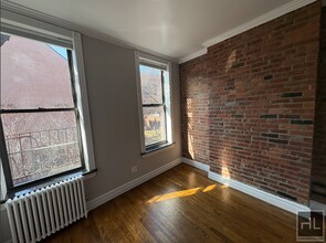 MOTT ST., Unit 13 in New York, NY - Building Photo - Building Photo