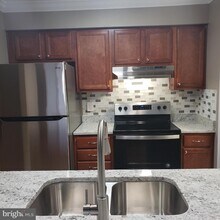 11256 Torrie Way-Unit -F in Bealeton, VA - Building Photo - Building Photo