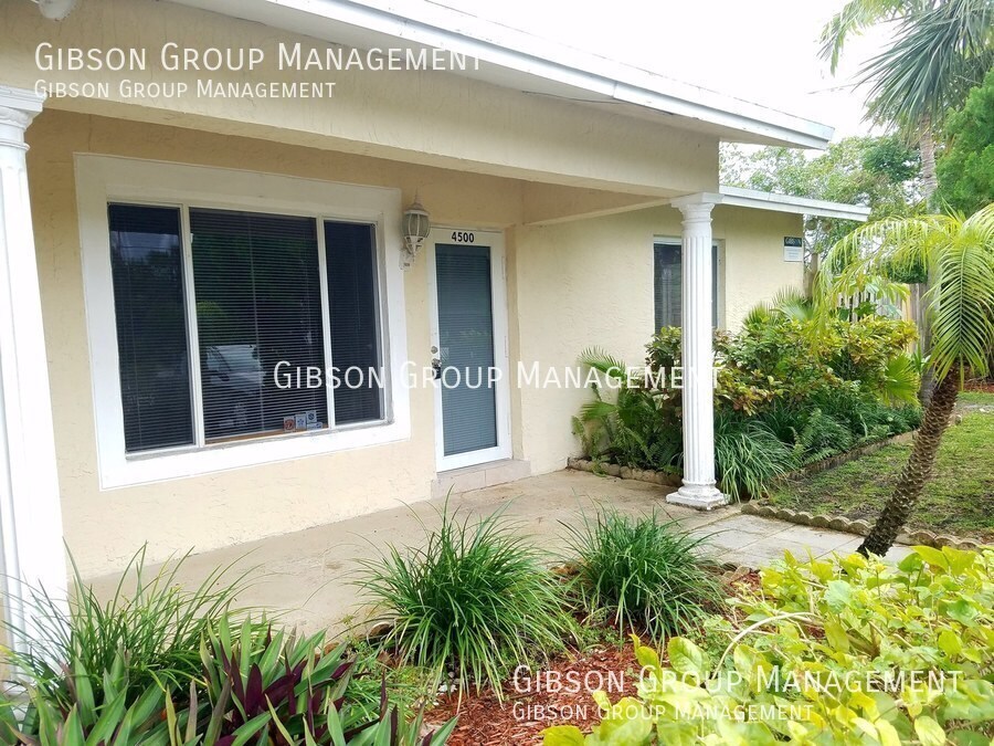 4500 NE 15th Ave in Oakland Park, FL - Building Photo