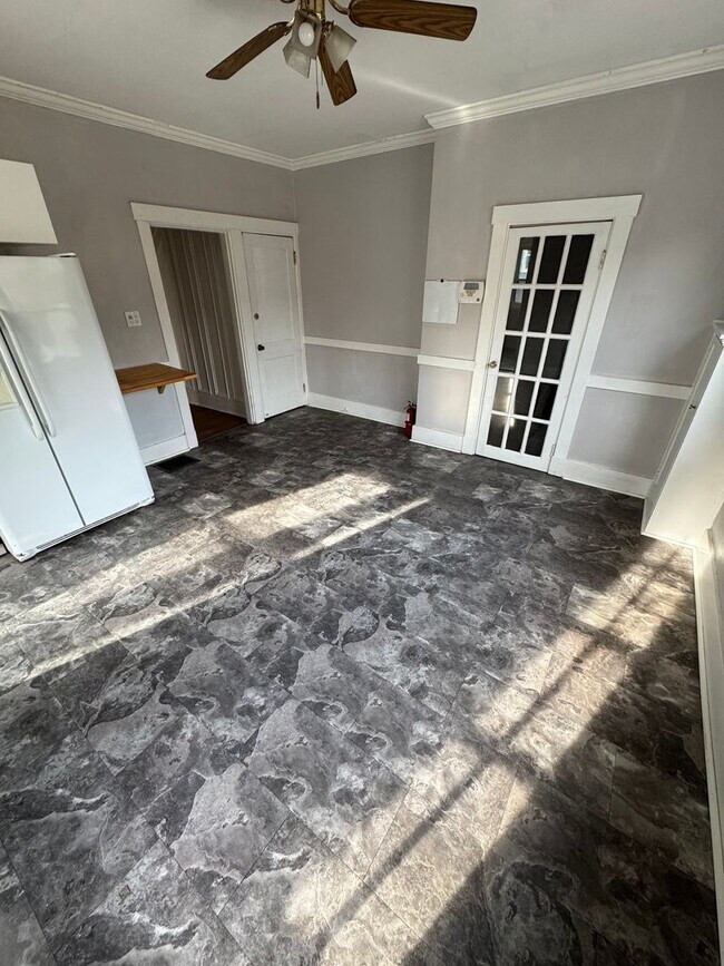 529 Ohio River Blvd in Avalon, PA - Building Photo - Building Photo