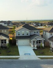 6400 Rounded Pebble Ln in Buda, TX - Building Photo - Building Photo