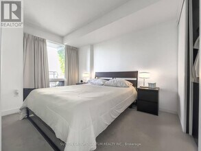 25 Telegram Mews in Toronto, ON - Building Photo - Building Photo