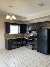 201 Gastel Cir in Edinburg, TX - Building Photo - Building Photo