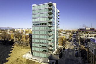 4646 Broadway in Kansas City, MO - Building Photo - Building Photo