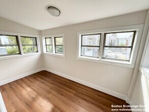 72 Belden St, Unit 2 in Boston, MA - Building Photo - Building Photo