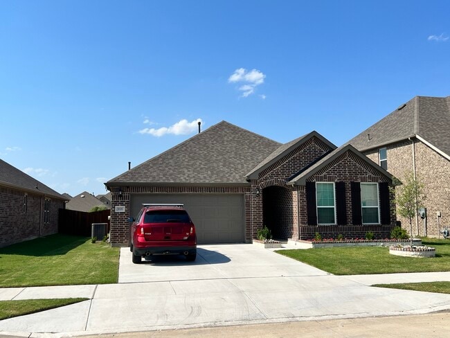property at 928 Pinnacle Breeze Dr