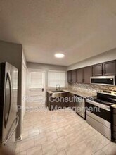 2705 N Centennial St in High Point, NC - Building Photo - Building Photo