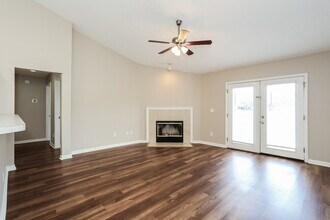 2479 Coachman Lakes Dr in Jacksonville, FL - Building Photo - Building Photo
