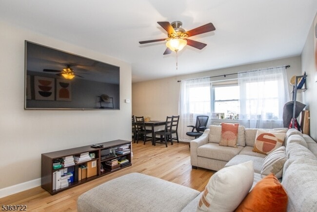 25 River Rd in Nutley, NJ - Building Photo - Building Photo