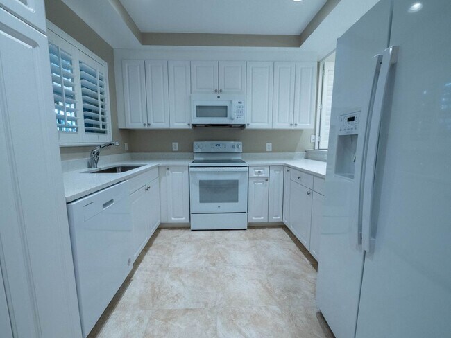 2110 W First St in Ft. Myers, FL - Building Photo - Building Photo
