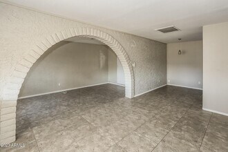 8209 S 24th Way in Phoenix, AZ - Building Photo - Building Photo