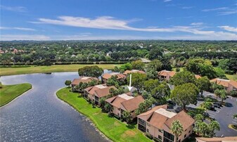 2210 SW 92nd Ter in Davie, FL - Building Photo