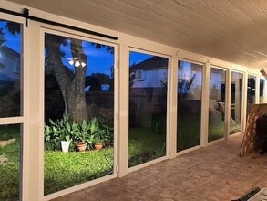 2730 Briarloch Ln in Houston, TX - Building Photo - Building Photo