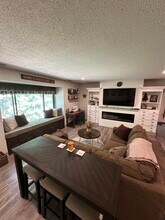 15 Thayer Pond Dr in Oxford, MA - Building Photo - Building Photo