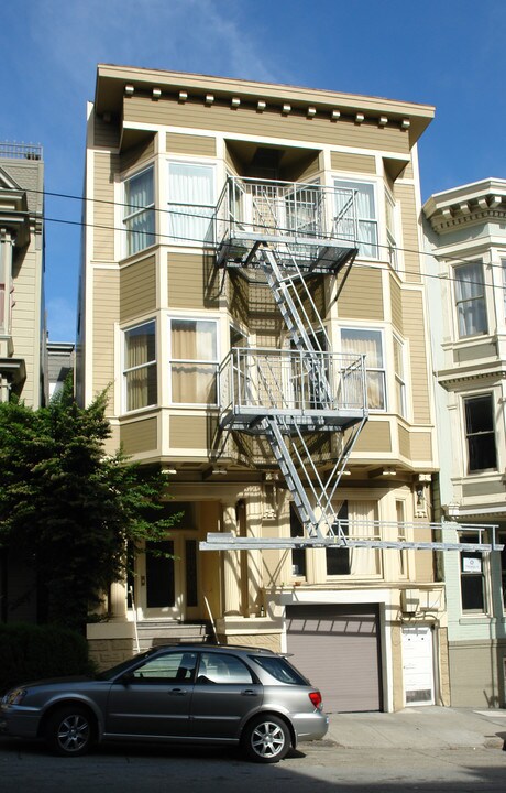 876 Haight St in San Francisco, CA - Building Photo