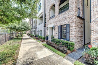 7518 Viano Ln in Houston, TX - Building Photo - Building Photo