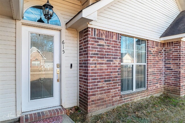 615 Alex Way in Haughton, LA - Foto de edificio - Building Photo