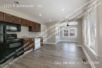 1225 N Jefferson Ave in Springfield, MO - Building Photo - Building Photo