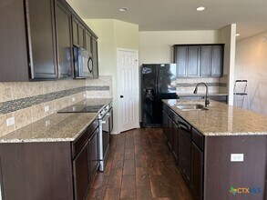 8902 Bowfield Dr in Killeen, TX - Building Photo - Building Photo