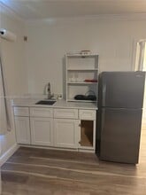 5170 SW 18th Ct, Unit Rear in Plantation, FL - Building Photo - Building Photo