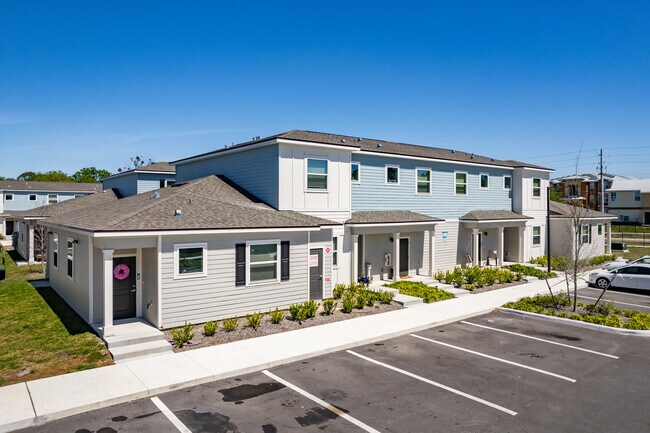 Solamar Apartment Homes in Kissimmee, FL - Building Photo - Building Photo