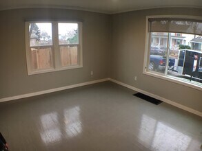 608 Benham St in Richland, WA - Building Photo - Building Photo