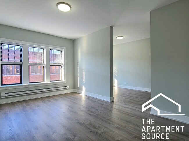 628 W Cornelia Ave, Unit N1 in Chicago, IL - Building Photo - Building Photo
