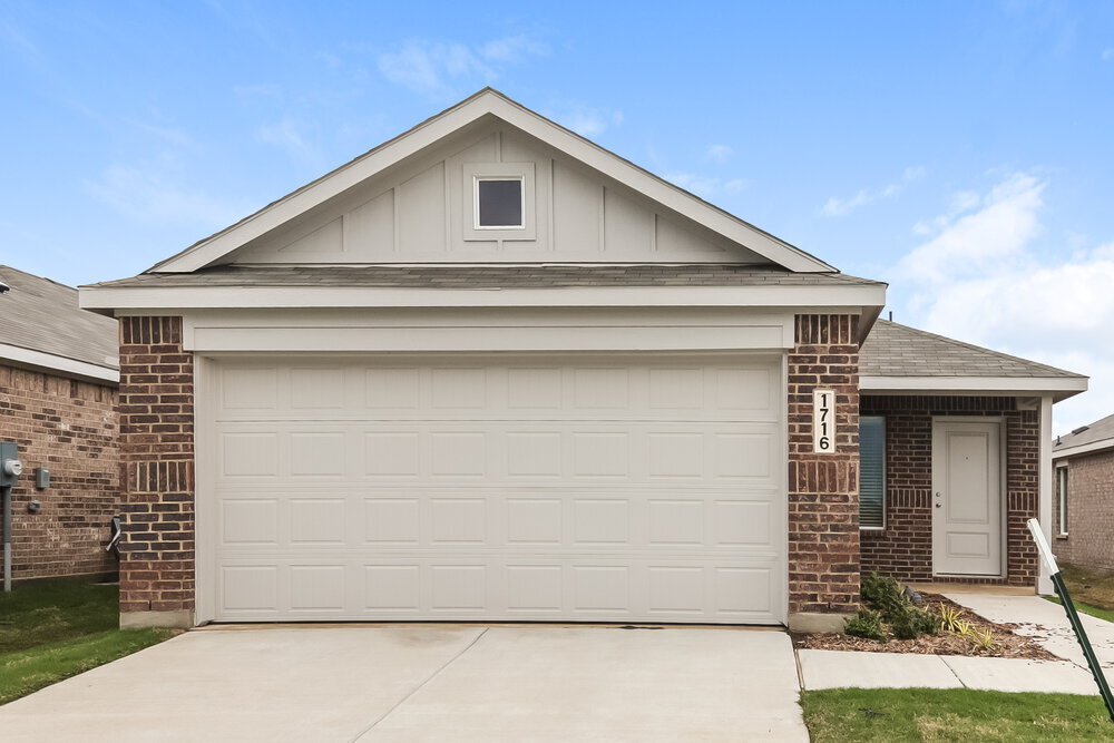 1716 Crossbill St in Forney, TX - Building Photo