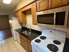 200 E K St in Russellville, AR - Building Photo - Building Photo