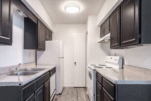 Summerstone in Victoria, TX - Building Photo