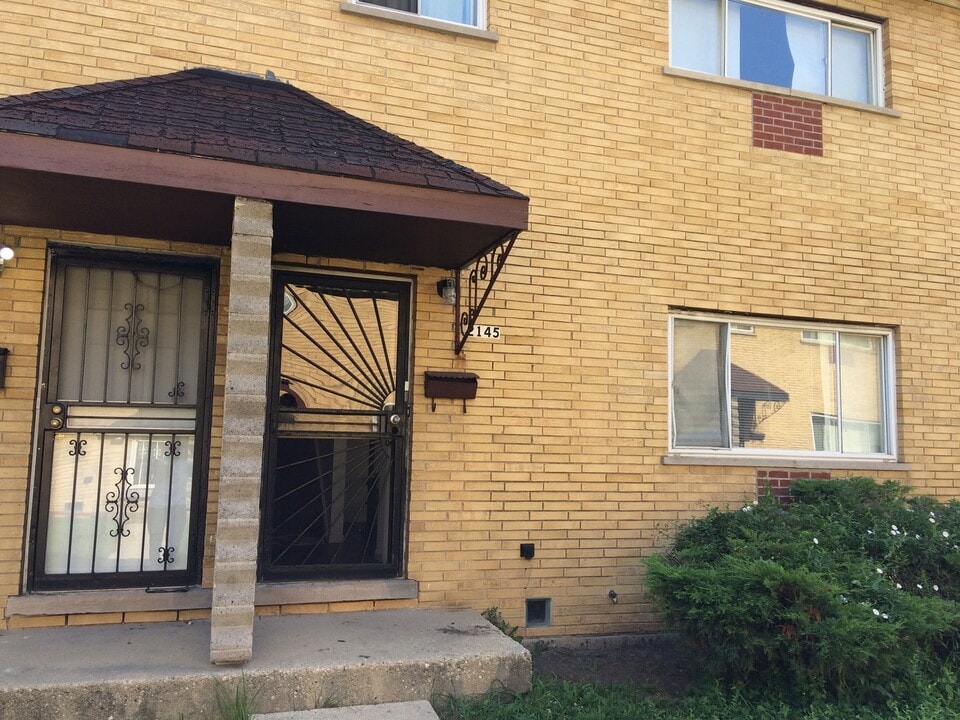 2145 171st St in Hazel Crest, IL - Building Photo
