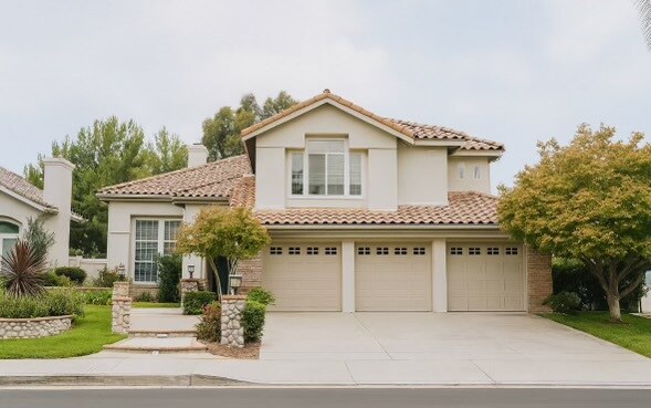 3204 Sangre De Toro in San Clemente, CA - Building Photo