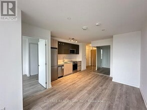 3100 Keele St in Toronto, ON - Building Photo - Building Photo