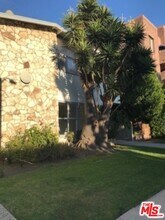 226 S Gale Dr-Unit -B in Beverly Hills, CA - Building Photo - Building Photo