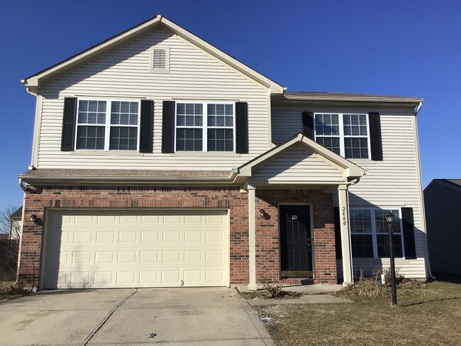 property at 2440 Tiptop Dr